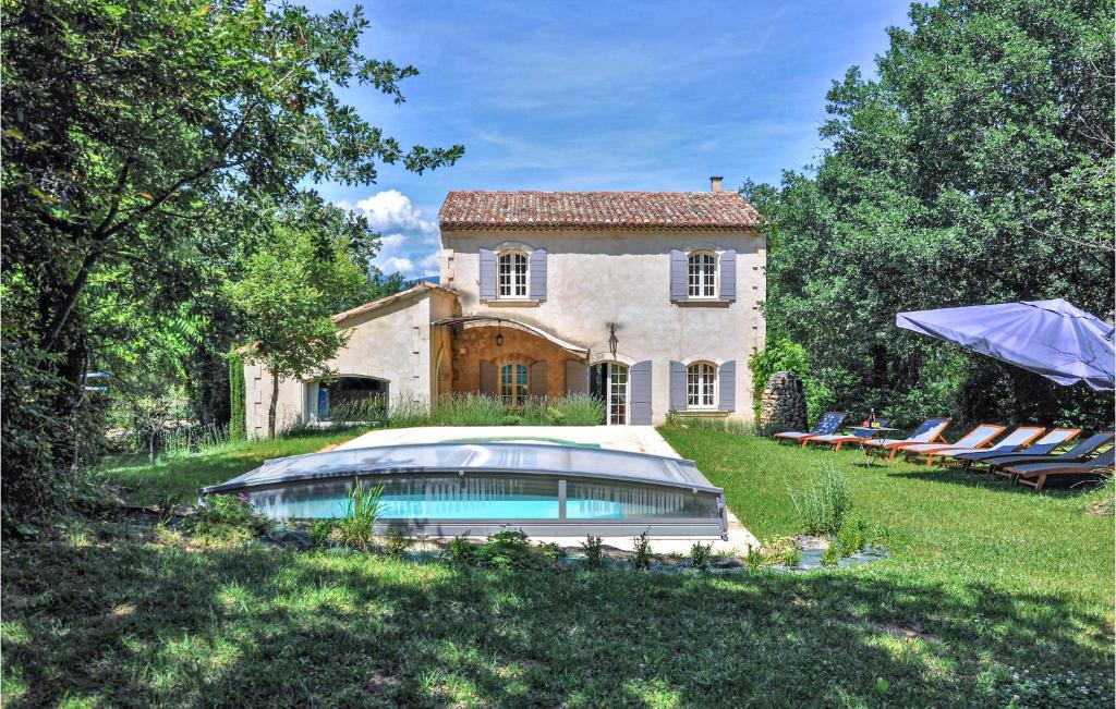 Maison de vacances Beautiful home in Apt with WiFi, Private swimming pool and Outdoor swimming pool route de Bonnieux 969, 84400 Apt