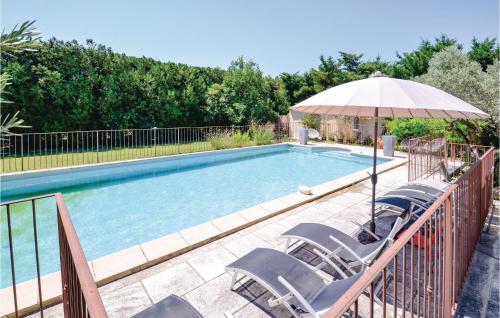 Maison de vacances Beautiful home in Cavaillon with 6 Bedrooms, WiFi and Outdoor swimming pool  Cavaillon