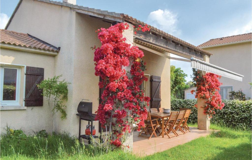 Maison de vacances Beautiful home in Cervione with 3 Bedrooms, WiFi and Outdoor swimming pool , 20221 Cervione