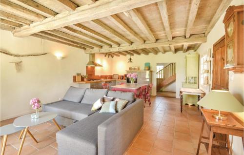 Beautiful home in Charritte de Bas with 2 Bedrooms and WiFi Charritte-de-Bas france