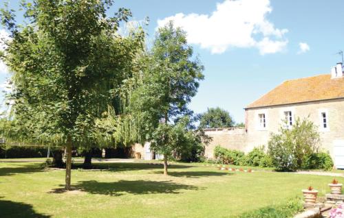 Beautiful home in Chicheboville with 4 Bedrooms and WiFi Chicheboville france