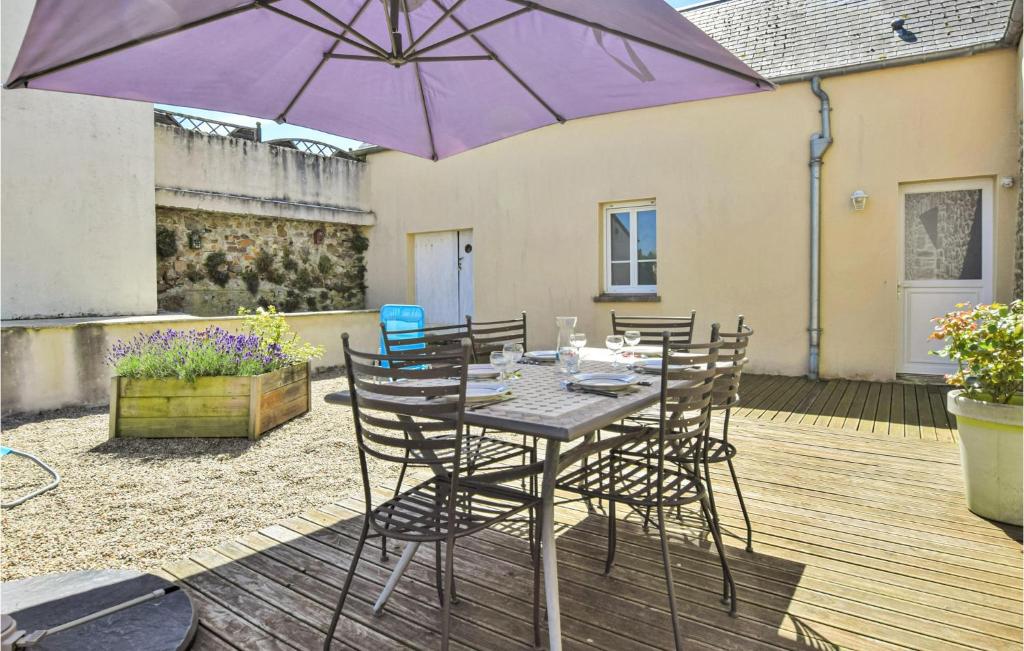 Maison de vacances Beautiful home in Créances with WiFi and 3 Bedrooms , 50710 Créances