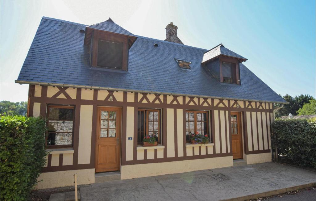 Maison de vacances Beautiful home in Le Bourg-Dun with 2 Bedrooms and WiFi , 76740 Le Bourg-Dun