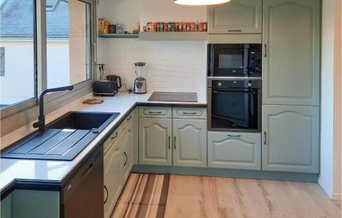 Beautiful home in Molan-sur-Mer with 3 Bedrooms and WiFi Moëlan-sur-Mer france
