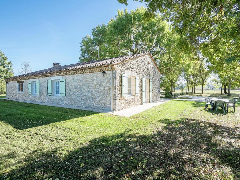 Maison de vacances Beautiful home in rural location near Bergerac 8 km near unique spots , 24520 Saint-Nexans