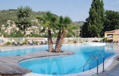 Maison de vacances Beautiful home in Solies-Toucas with WiFi, Outdoor swimming pool and Heated swimming pool  Solliès-Toucas