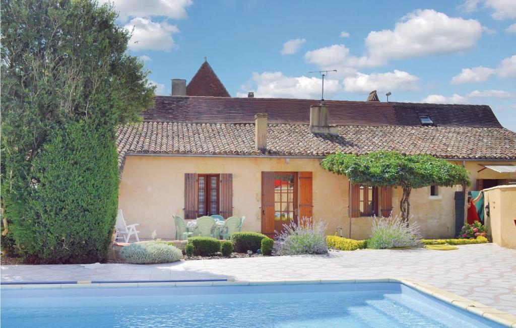 Maison de vacances Beautiful home in St Pierre dEyraud with WiFi, Private swimming pool and Outdoor swimming pool , 24130 Saussignac