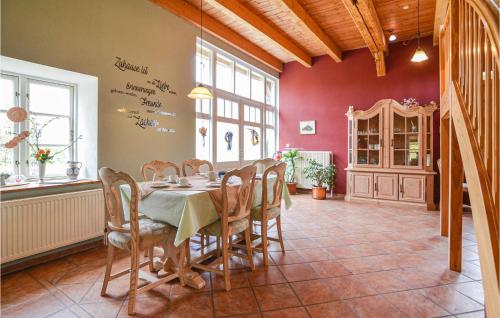 Maison de vacances Beautiful home in Thandorf with 3 Bedrooms and WiFi  Thandorf