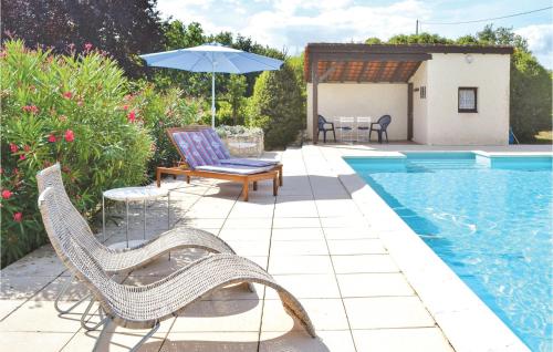 Maison de vacances Beautiful home in Vlines with WiFi, Private swimming pool and Outdoor swimming pool  Vélines