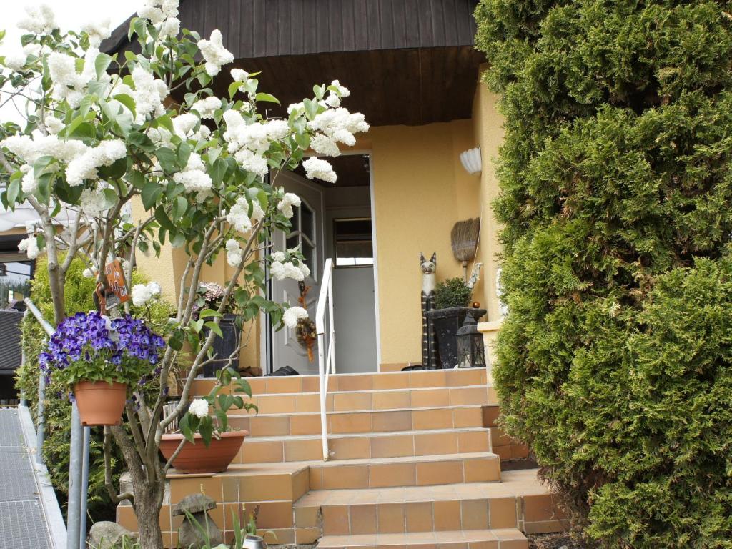 Appartement Beautiful Mansion in Gorow with Terrace and Fenced Garden , 18239 Gorow