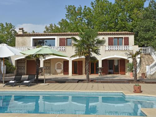 Villa Beautiful modernly decorated Proven al house only 30 kilometres from Cannes  Saint-Paul-en-Forêt