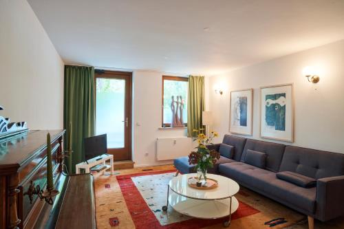 Appartement Beautiful Park Apartment for 4 Guests 19 Kreuzstraße Berlin