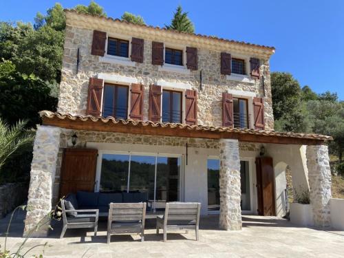 Beautiful Provencal villa with guest house and private pool panoramic view Ampus france