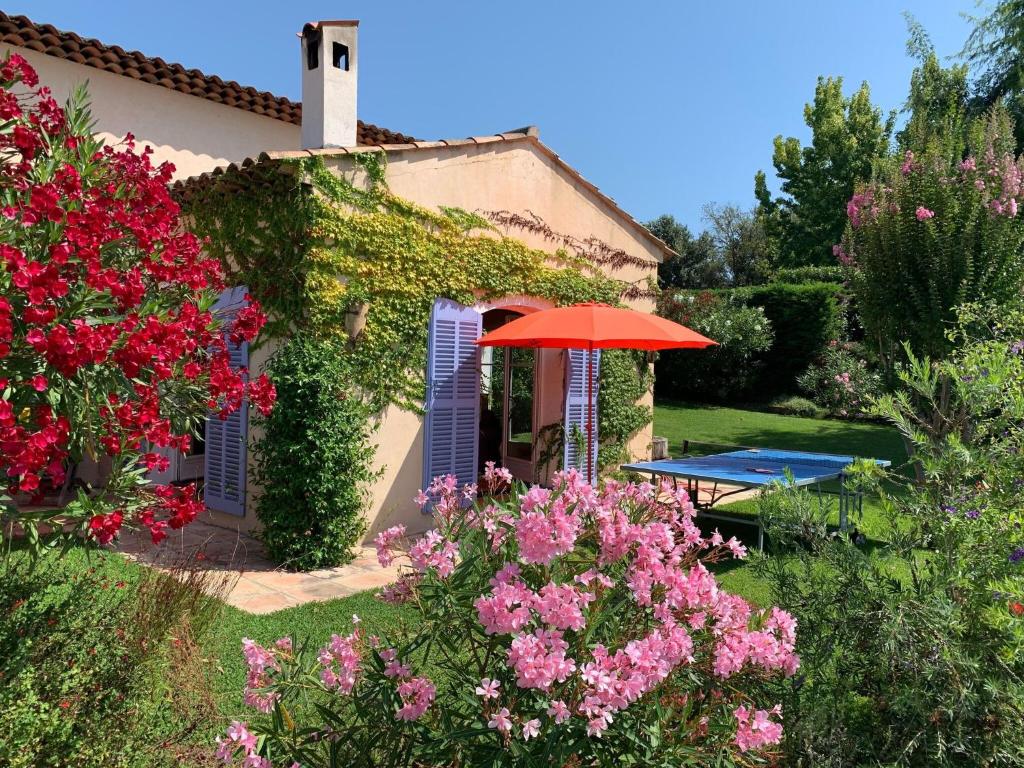 Maison de vacances Beautiful Villa next to Valbonne with Garden and Terrace , 06270 Villeneuve-Loubet