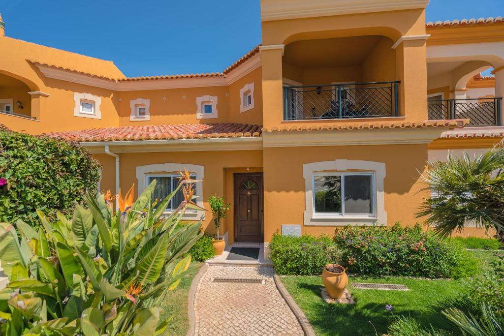 Villa Beautiful Villa on Boavista Golf Resort 4 Lakeview Quinta da Boavista, 8600-996 Lagos