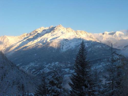 Maison de vacances Beautifully decorated apartment near the center in Valfrejus  Valfréjus