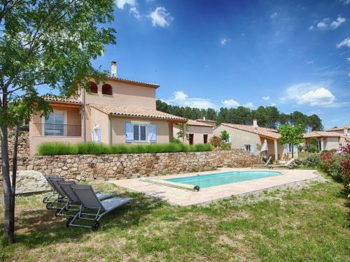 Beautifully located holiday villa with private swimming pool and lovely view Joyeuse france