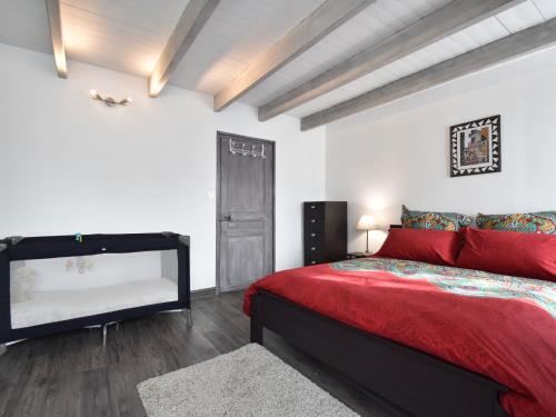 Maison de vacances Beautifully refurbished authentic home in a quiet village bordering the coast  Saint-Rémy-des-Landes