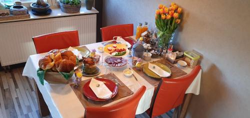 B&B / Chambre d'hôtes Bed & Breakfast Ravelin Wildenborgweg 1a Rees