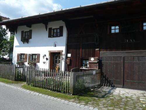 Maison de vacances Beim Dokterer, Fewo ANNO DAZUMAL 10 Bergstraße Halblech