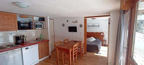 Appartement Bel appart pour 4/6 pers plein SUD sans vis a vis Les Silenes E01 Route de Bachat Bouloud Chamrousse