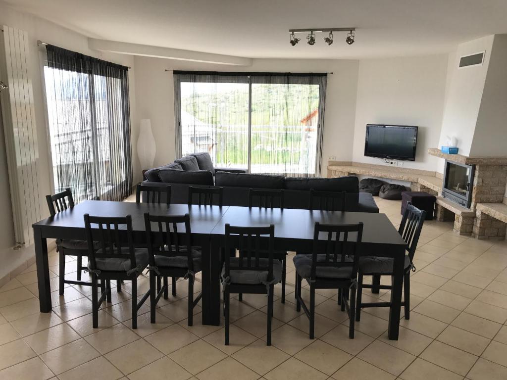 Appartement Bel appartement proche Font-Romeu, au calme et tout équipé 2 Rue de las Devese, 66120 Égat