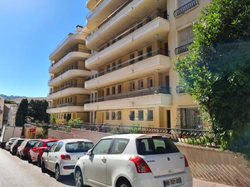 Appartement Bel appartement rénové - Très belle vue dégagée 5 Avenue de la Baronne Cannes