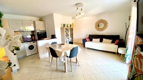 Appartement Bel appartement vue mer 1333, Boulevard de la Plage Agay