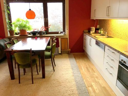 Appartement Bel Etage auf dem Lande mit Terasse & Garten Blume 10 Witzenhausen