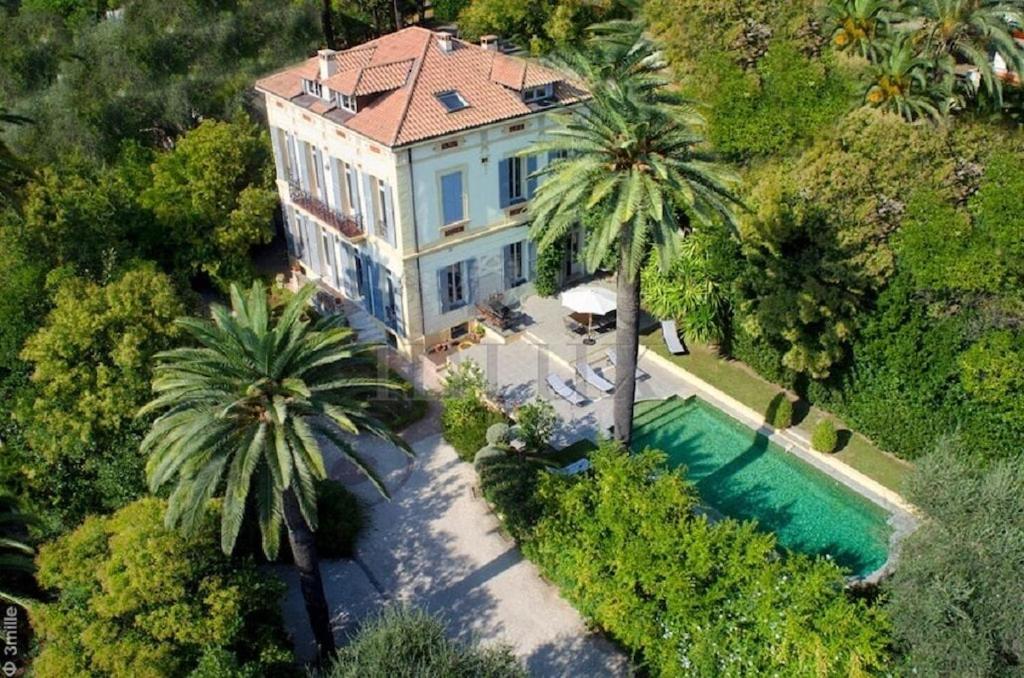 Maison de vacances Belle Epoque Villa Cannes - Pool & Garden - Walk to Beaches & Shops 19 Avenue Commandant Bret, 06400 Cannes