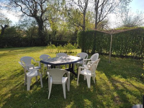 Belle longère familiale avec jardin - nature & plages Limerzel france