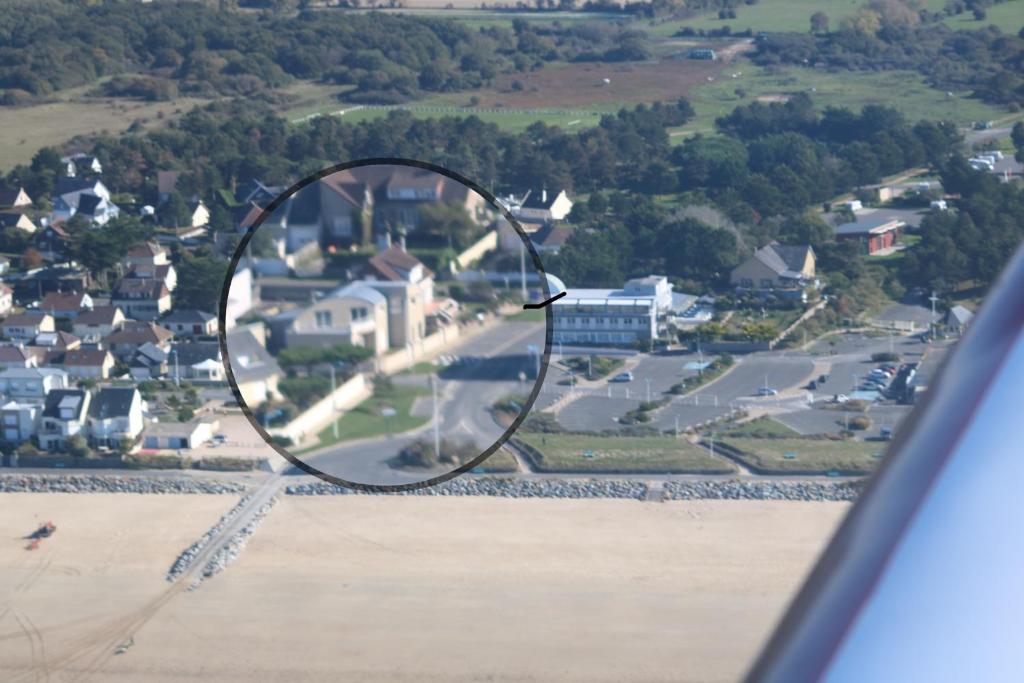 Maison de vacances Belle maison avec vue mer, à deux pas de la plage 10 Avenue de la Mer, 50290 Coudeville-sur-Mer