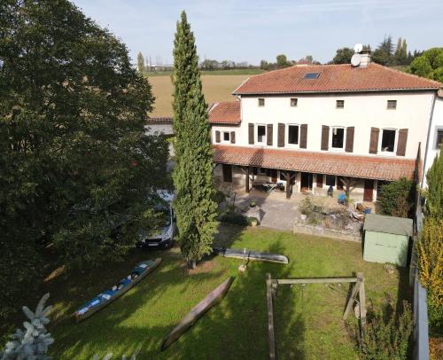 Belle propriété au calme Bougé-Chambalud france