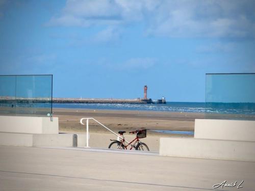 Belle Rade Les pieds dans l'eau Dunkerque france