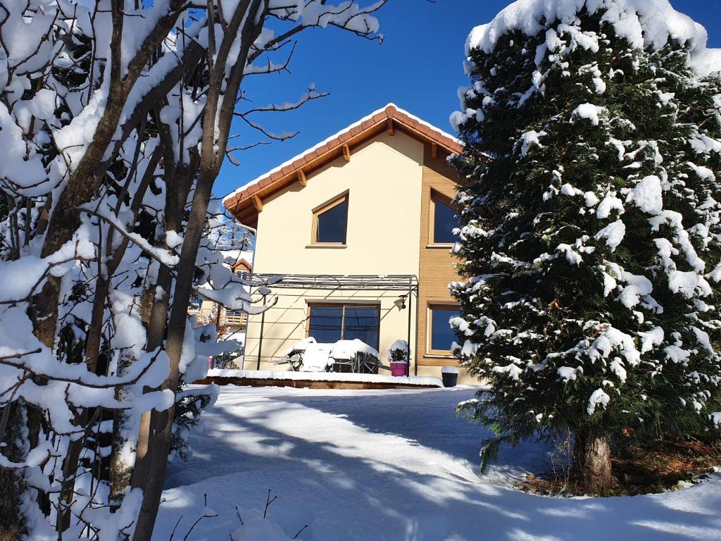 Maison de vacances Belle villa calme à la montagne Le Serre, 05260 Saint-Michel-de-Chaillol