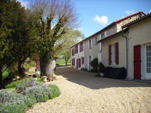 Maison de vacances Belle Vue 2. Best view of BRANTOME and its Abbey 439 Rue Jacques Emile Lafon Brantôme