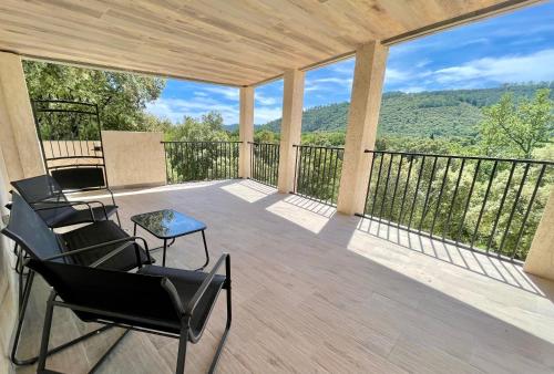 Appartement Belle vue des Cévennes 2260 route des deux ponts, le ranquet Corbés