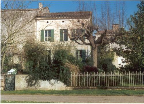 Bellevue de la Rive Gauche sublime avec du vin Pessac-sur-Dordogne france