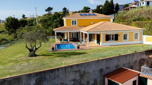 Villa Bellevue Villa Madeira Magnificent Sea View with Optional Studio attached to the property 33 Caminho da Esperança Prazeres