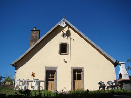 B&B / Chambre d'hôtes Beluga Le Bourg Carrefour Du Lac D´en Bas La Godivelle