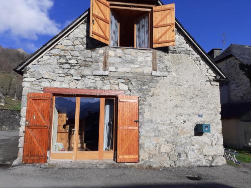 Maison de vacances bergerie aménagée 6 place du lavoir Arcizans-Dessus