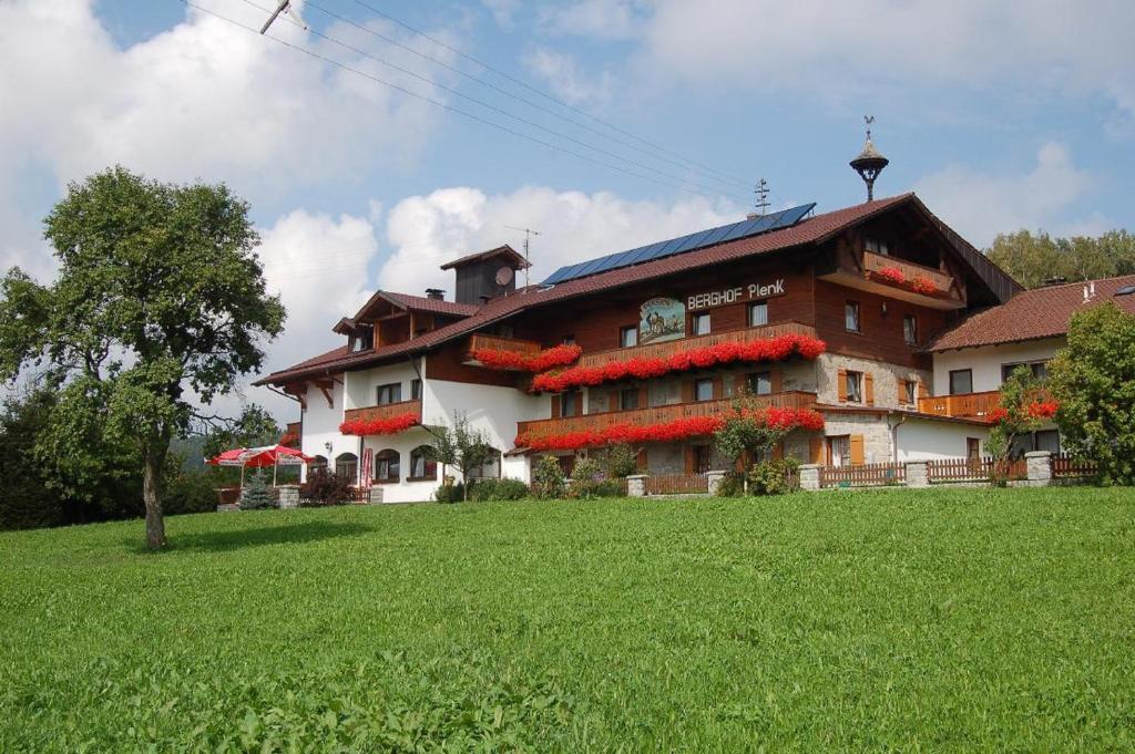 Maison d'hôtes Berghof Pension und Ferienwohnungen 18 Oberdorf, 94253 Bischofsmais