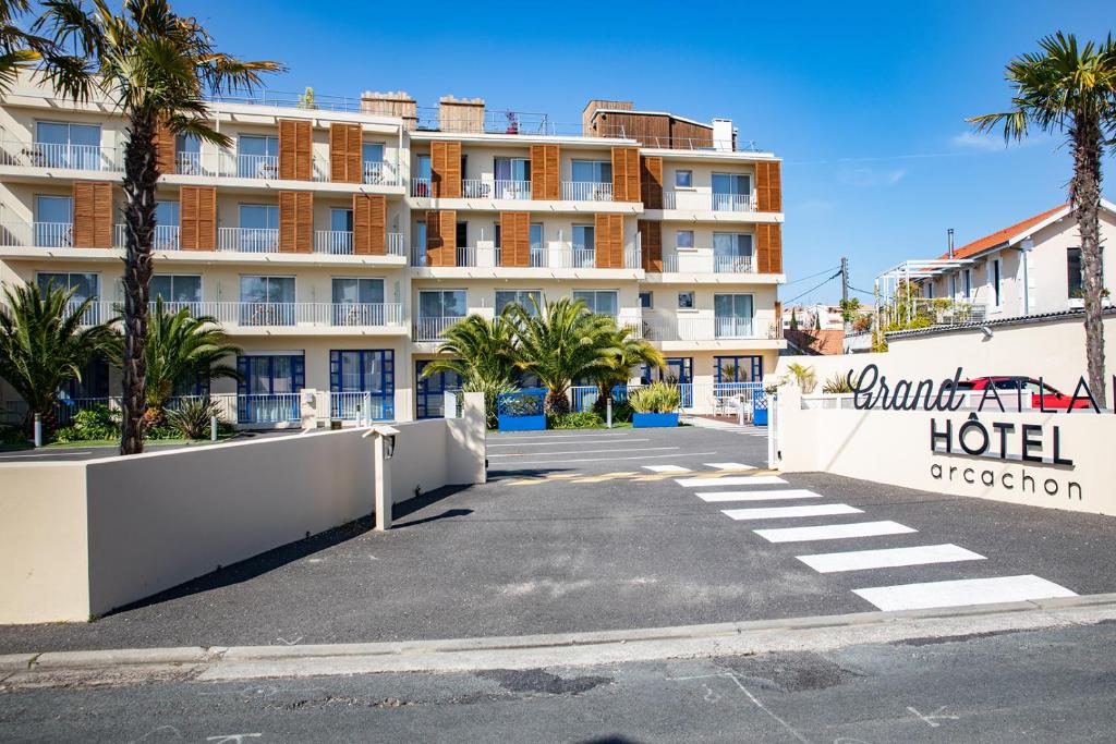 Hôtel Best Western Arcachon Le Port 14-16 avenue de la république, 33120 Arcachon