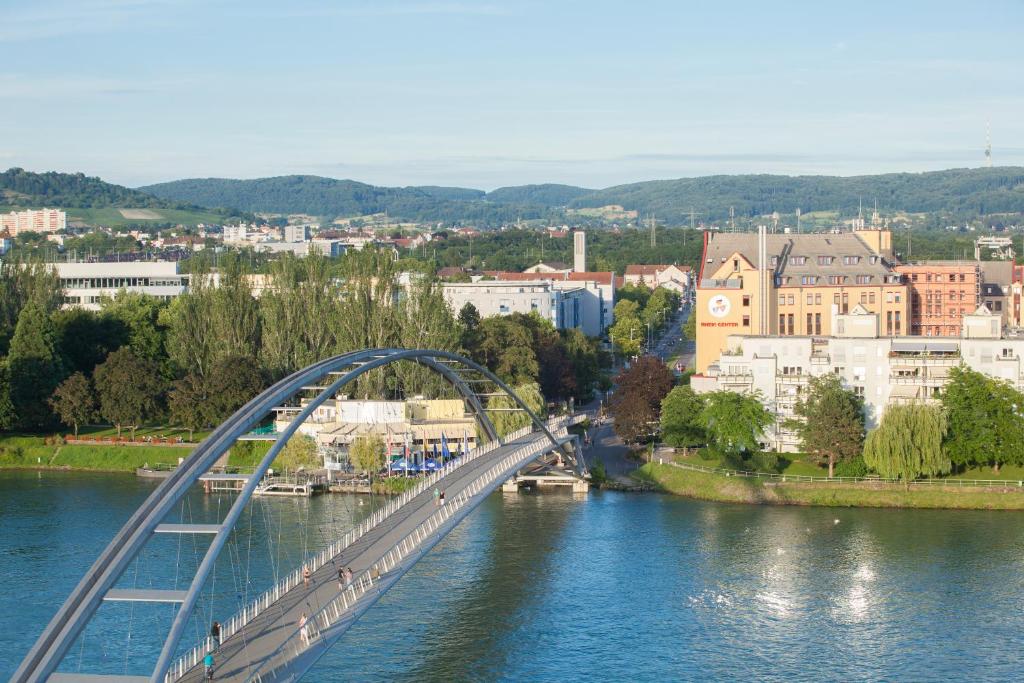 Hôtel Best Western Hotel Dreiländerbrücke Weil am Rhein / Basel Hauptstraße 435, 79576 Weil am Rhein