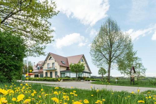 B&B / Chambre d'hôtes Bett´n Glück - Übernachtung & Frühstück Im Unterdorf 27 Zusmarshausen