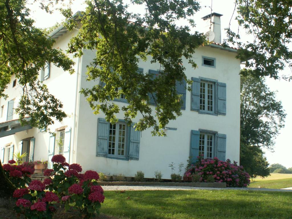 Maison d'hôtes BIDACHUNA bidachuna route d'Ustaritz, lieu dit otsanz, 64310 Saint-Pée-sur-Nivelle