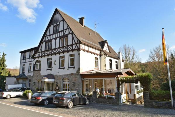 Hôtel Bielefelder Berghotel zum Stillen Frieden Selhausenstr. 12-14, 33699 Bielefeld