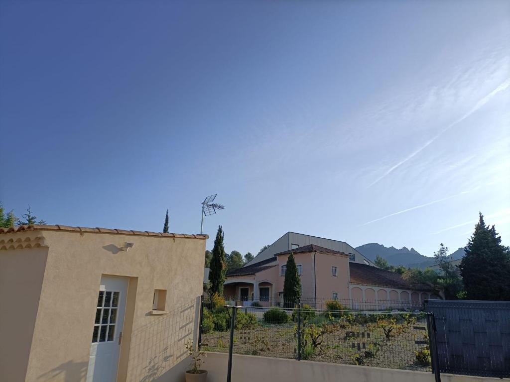 Appartement Bienvenue au Dourmidou en Provence ! 125 Impasse du Pilon, 84190 Vacqueyras