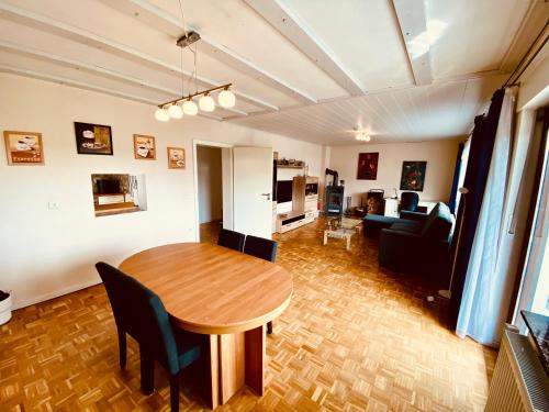 Appartement Big apartment with Wood-Burning Stove & Balcony 15 Gambacher Weg Butzbach