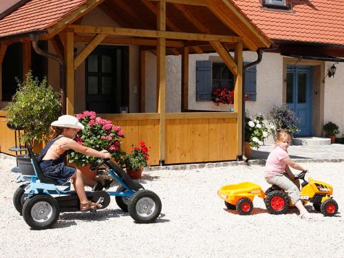 Appartements Bio-Ferienhof Scheckenbauer Ortsstraße 18 Höttingen